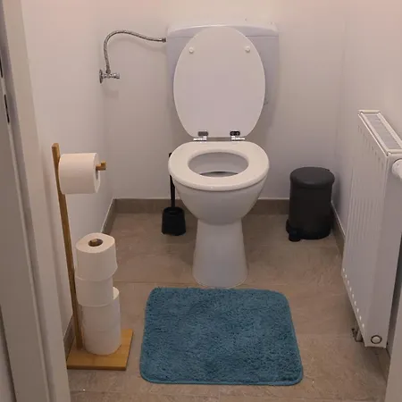 Gesamte Unterkunft Ueber Den Daechern Wiens Exterior photo